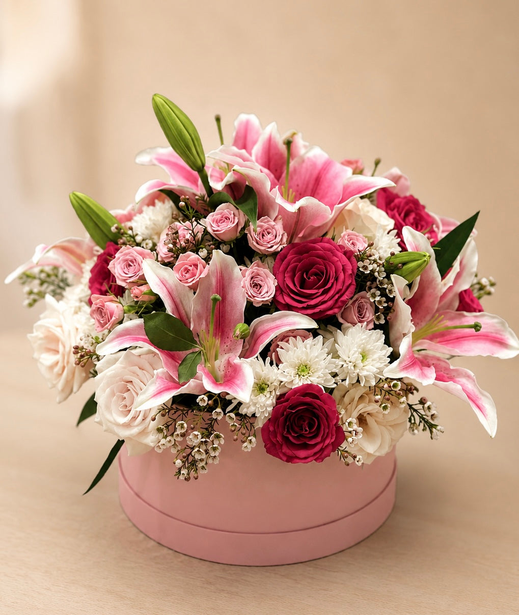 Lovely Box With Pink And White Flowers