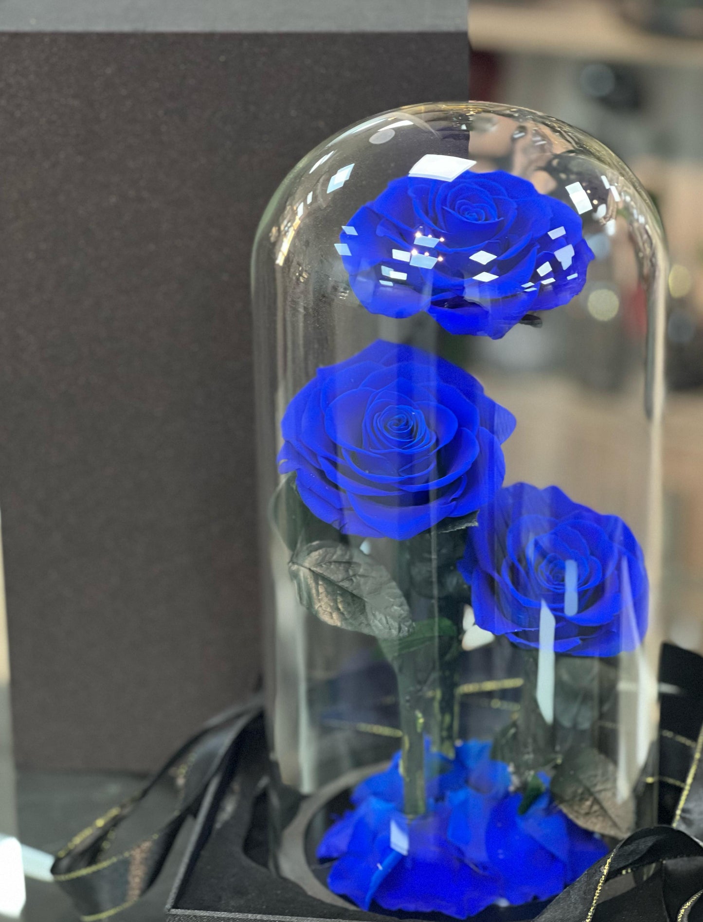 3 Forever Roses Blue